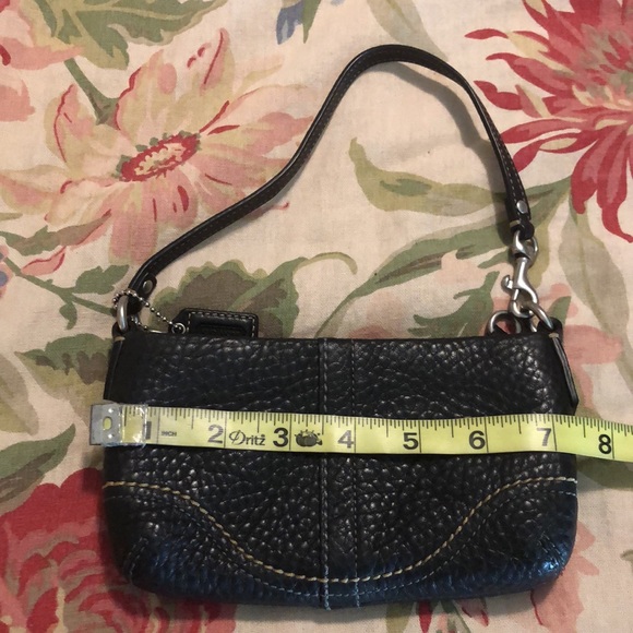 Vintage COACH Pebbled Leather Silver Hardware Zip Pouch Strappy Black classic - Picture 12 of 16
